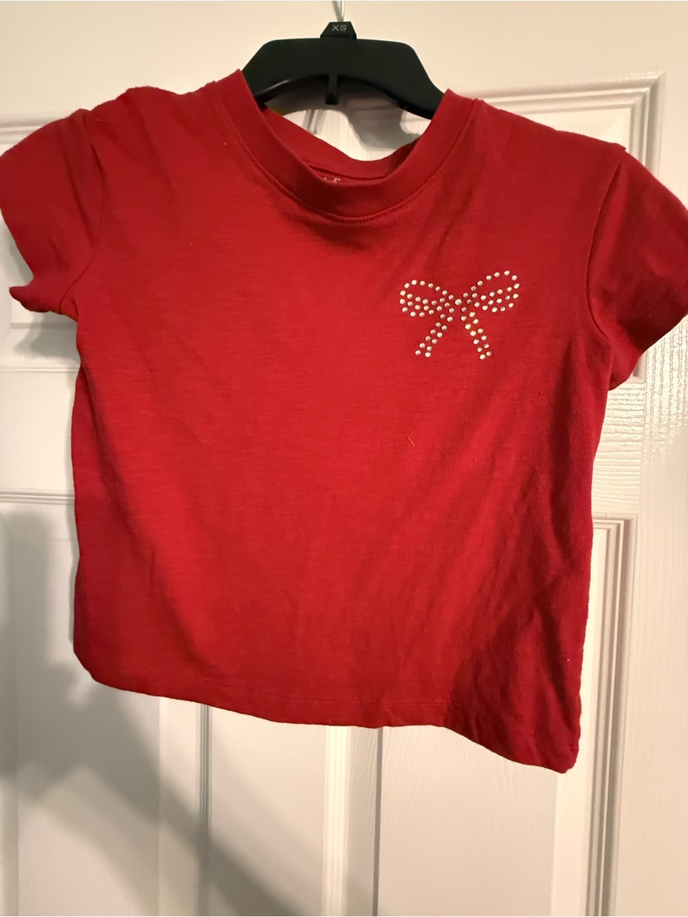 Cat & Jack Red Short Sleeve Tee with Rhinestone Bow size M